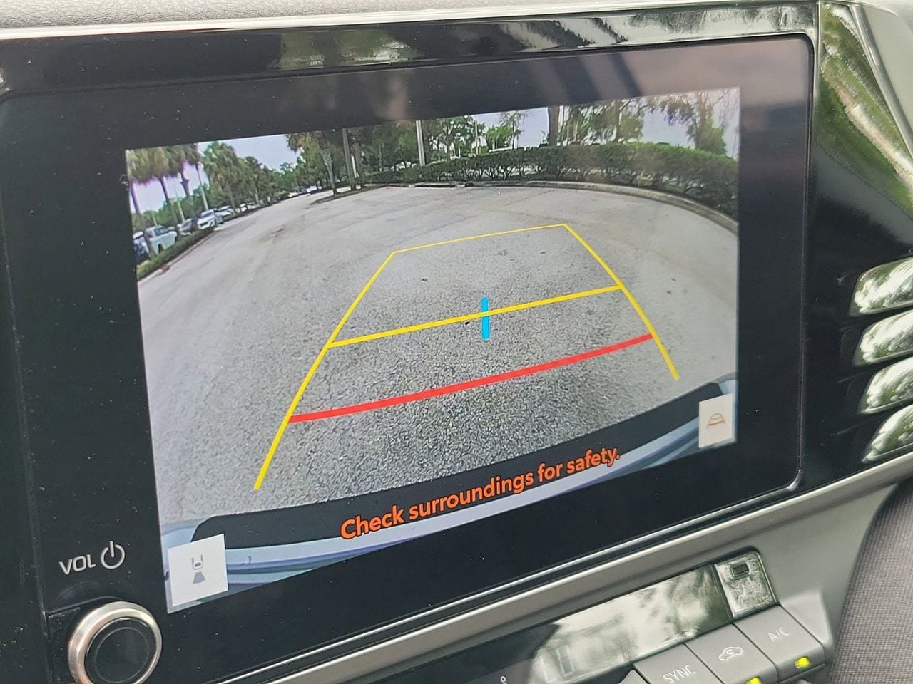 Used 2025 Toyota Camry LE FWD image 25