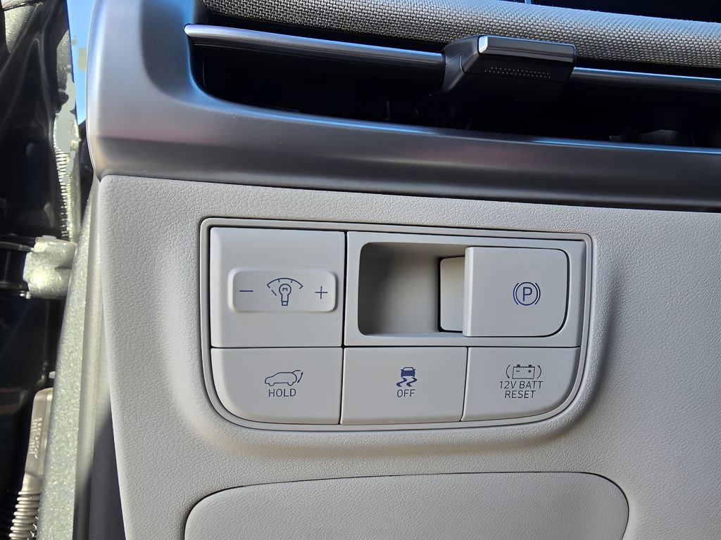 New 2026 Hyundai Tucson Limited w/ Tow & Go Package image 19