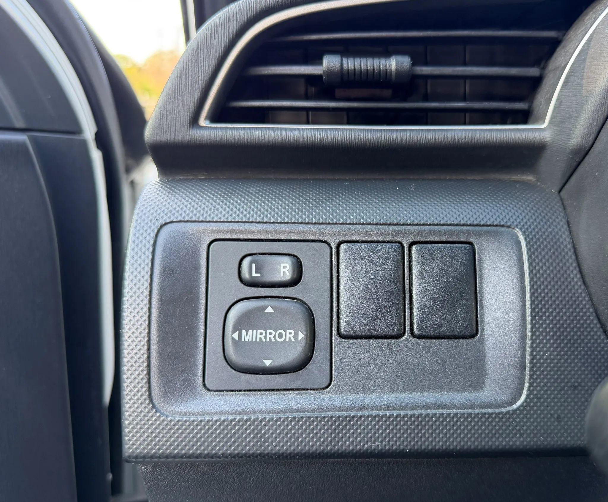 Used 2013 Scion tC FWD image 19