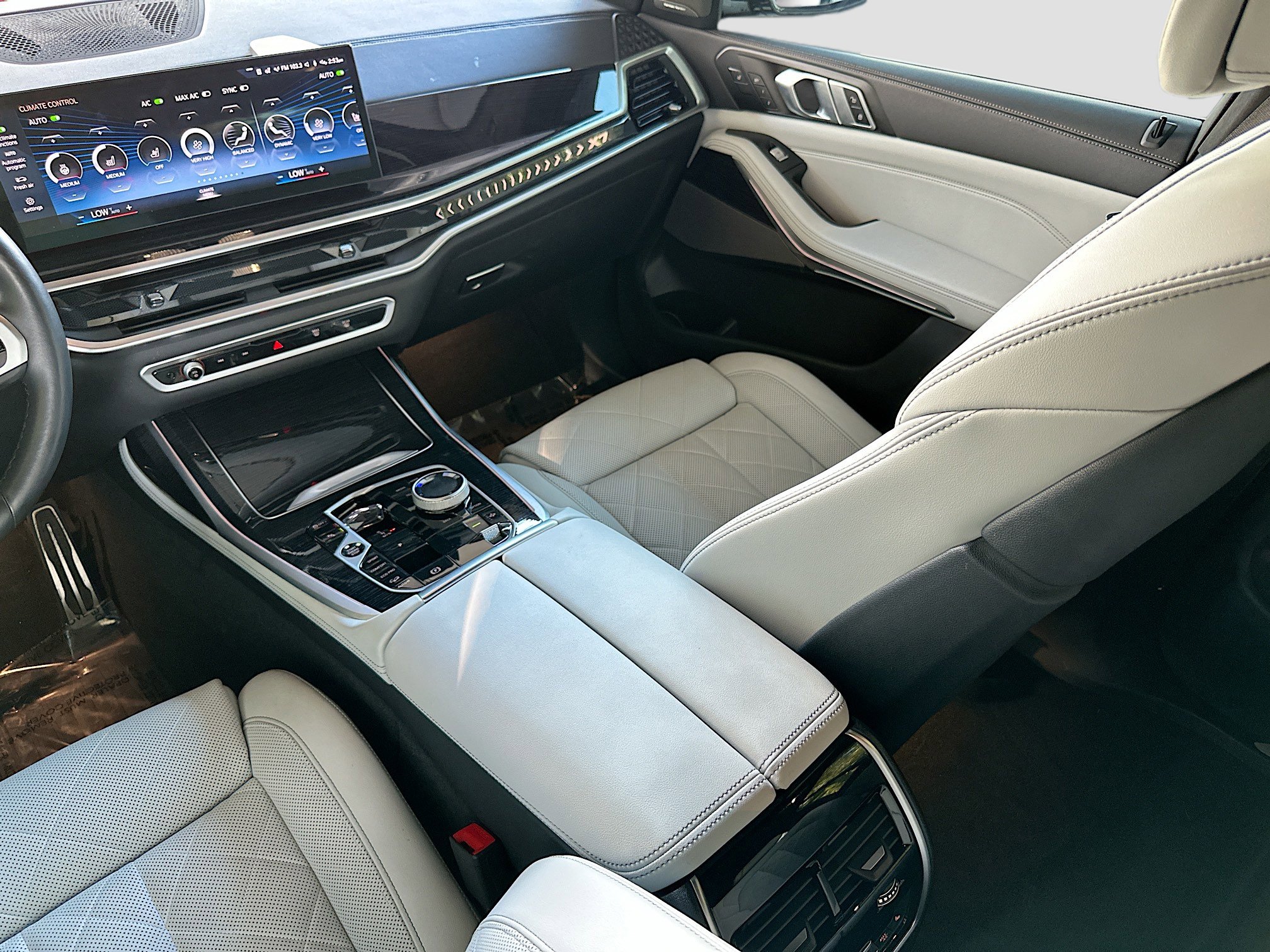 Certified 2023 BMW X7 xDrive40i w/ Executive Package image 25