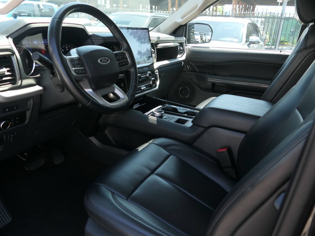 Used 2024 Ford Expedition Max XLT RWD image 11