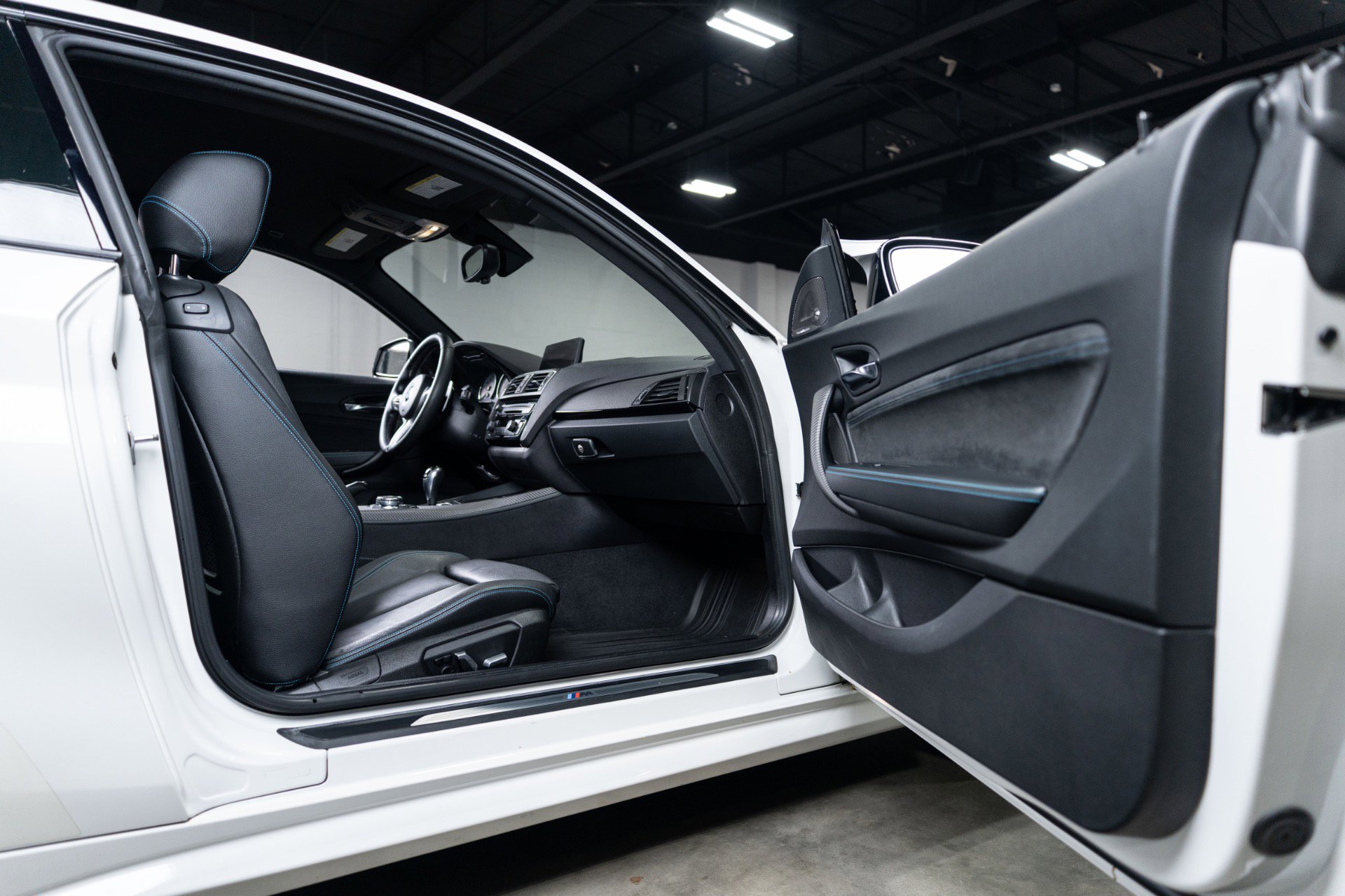 Used 2016 BMW M2 RWD image 44