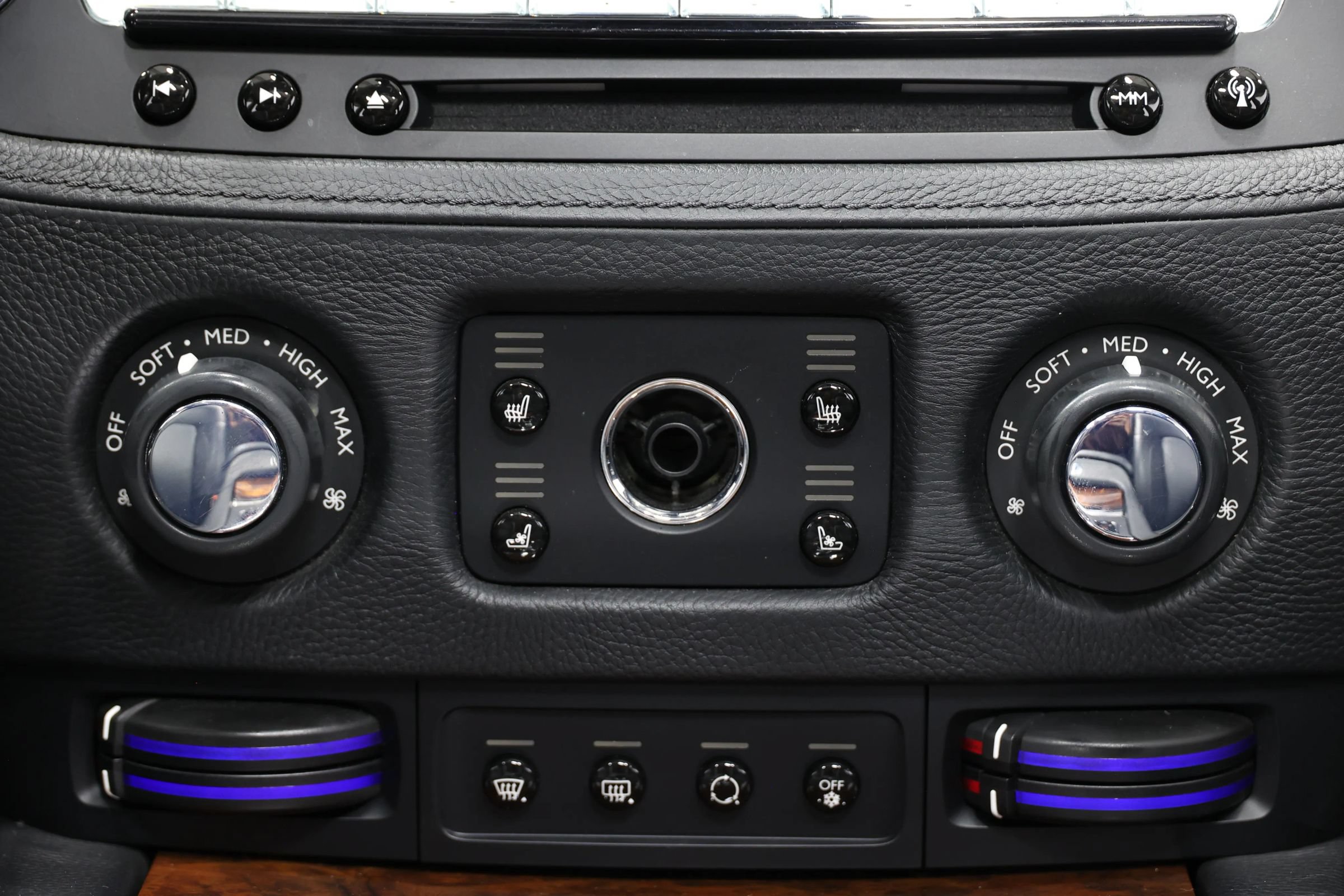 Used 2013 Rolls-Royce Ghost RWD image 46