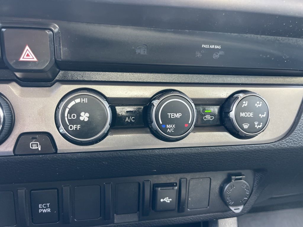 Certified 2022 Toyota Tacoma SR5 w/ SR5 Appearance Package (SM) image 13