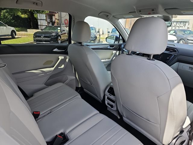 Used 2023 Volkswagen Tiguan SE FWD image 11