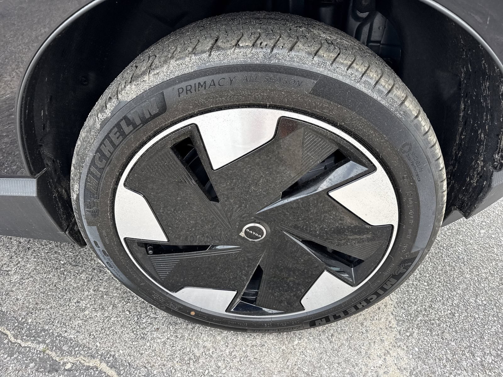 New 2026 Volvo EX30 Plus w/ Climate Package AWD/4WD image 9