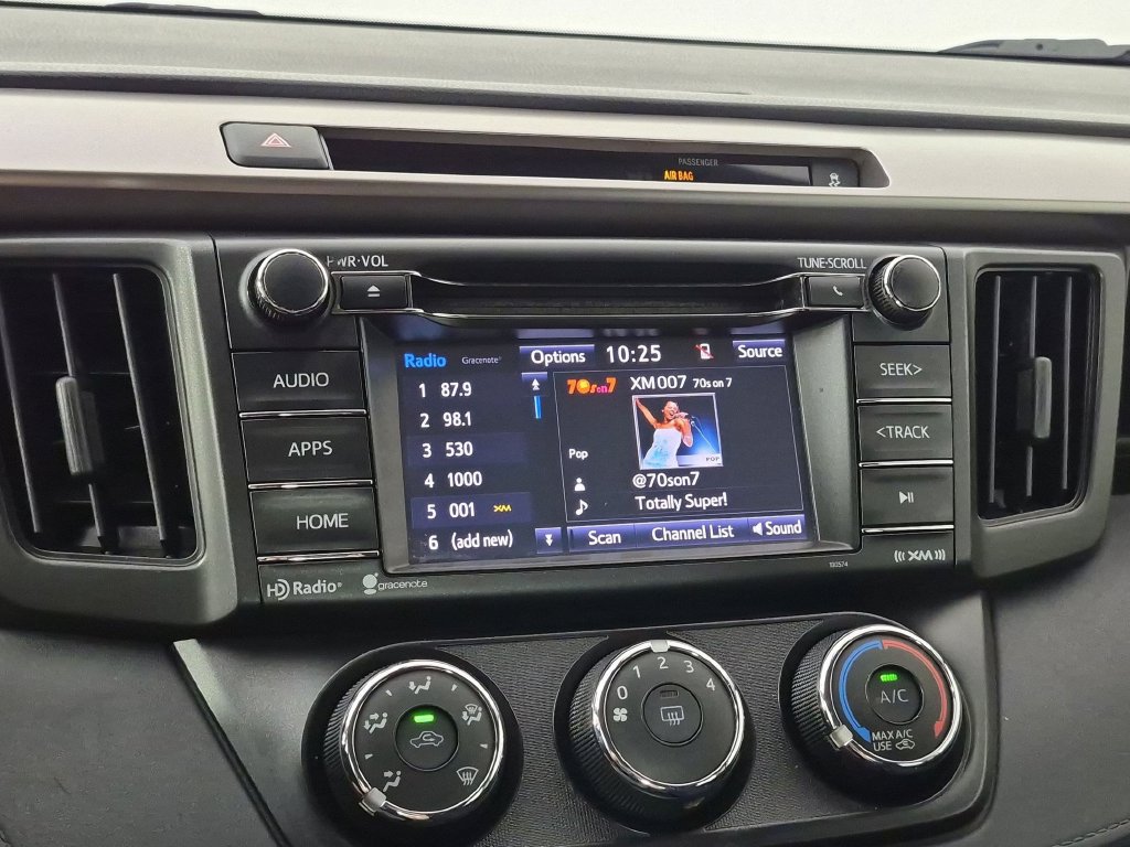 Used 2016 Toyota RAV4 LE FWD image 22