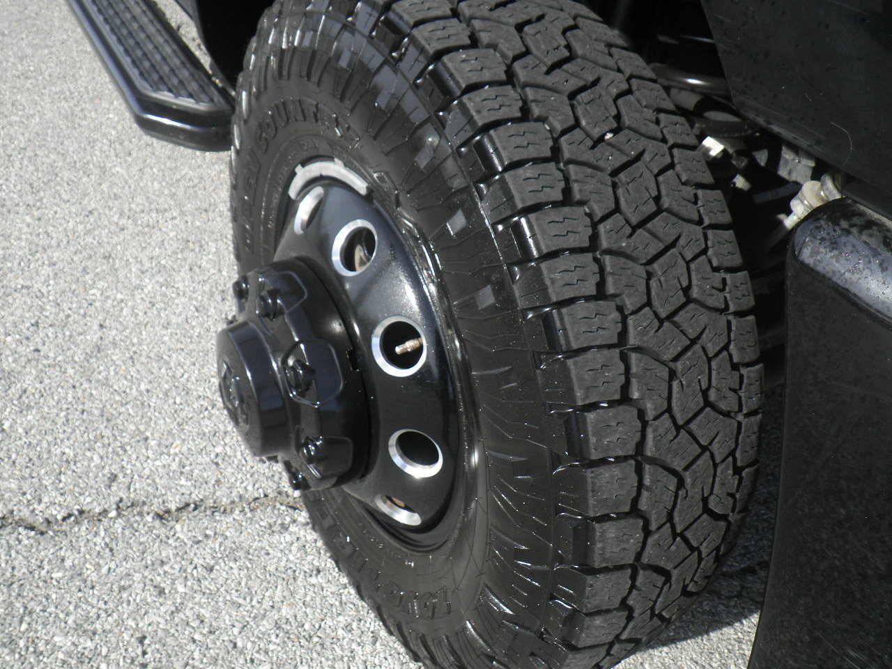 Used 2022 RAM 3500 Laramie image 9