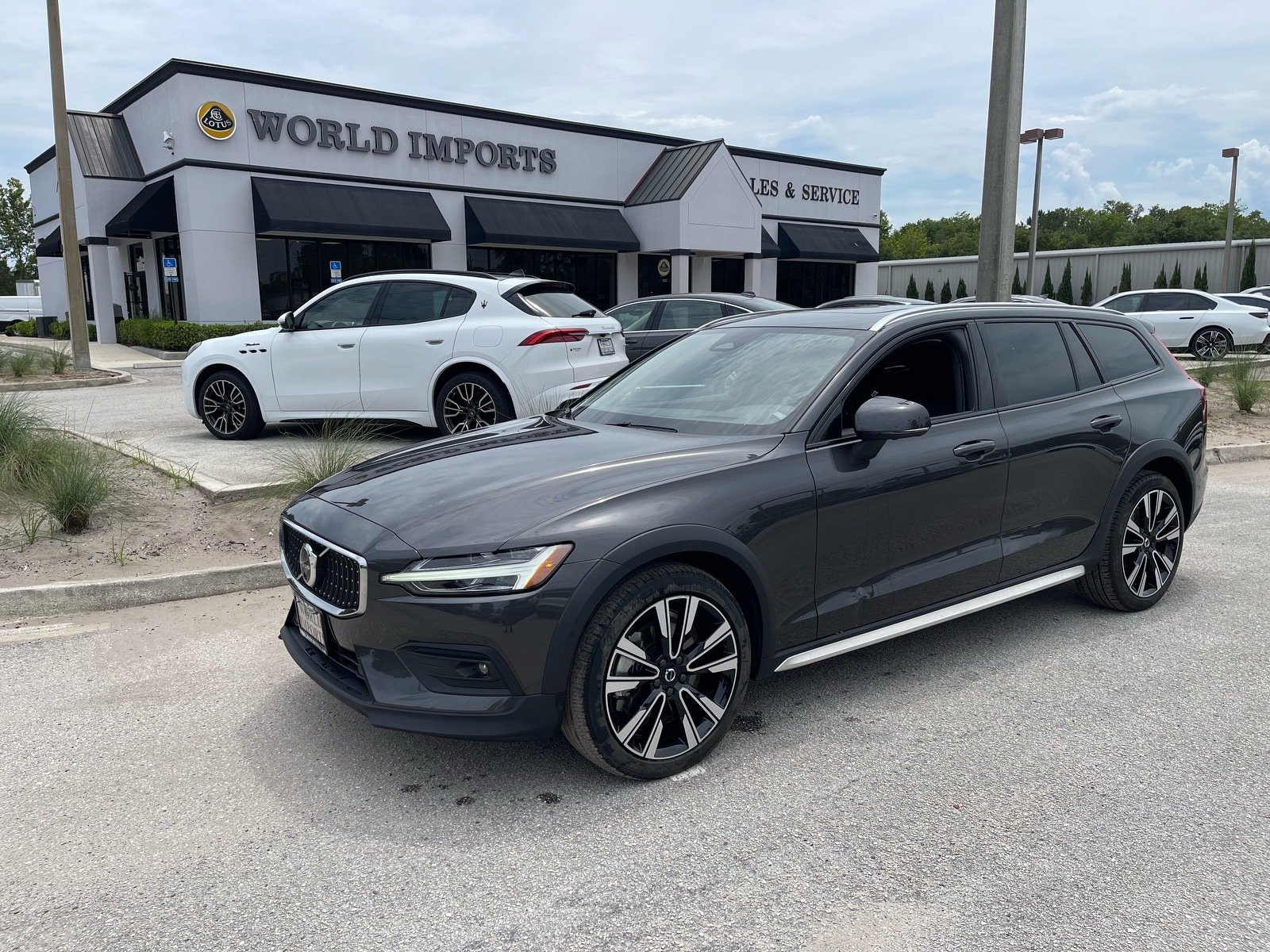 Used 2024 Volvo V60 B5 Cross Country Ultimate AWD/4WD image 51