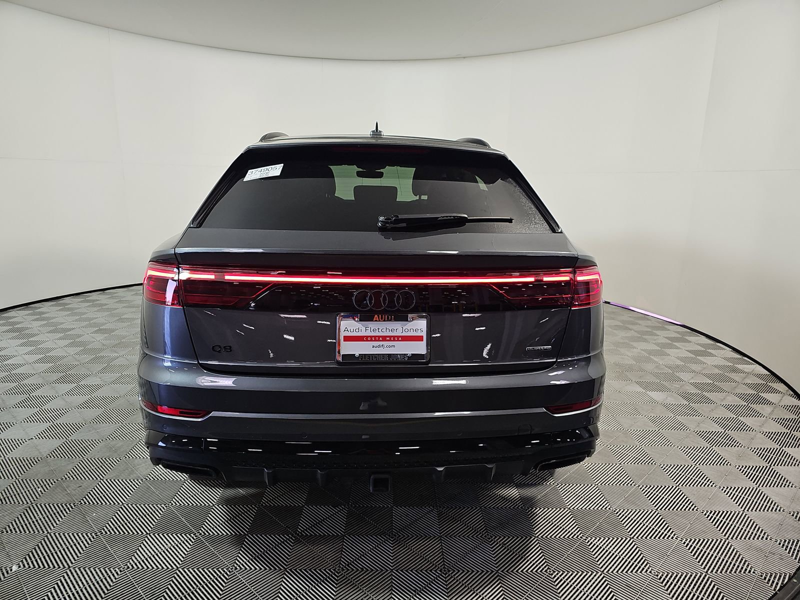 Used 2025 Audi Q8 Premium Plus w/ Premium Plus Package image 7