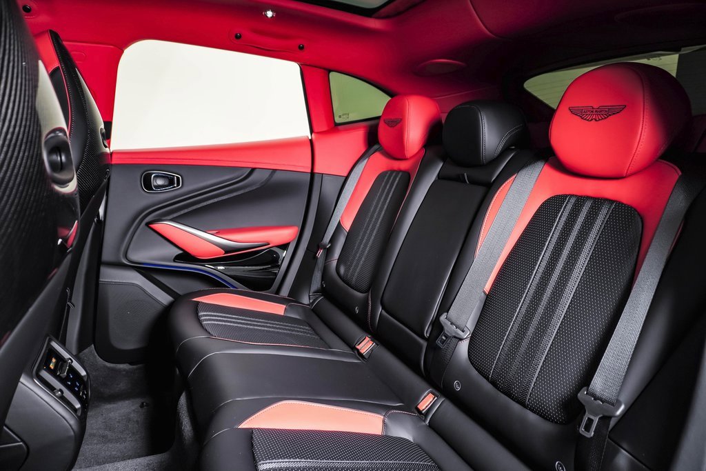 New 2025 Aston Martin DBX 707 image 21