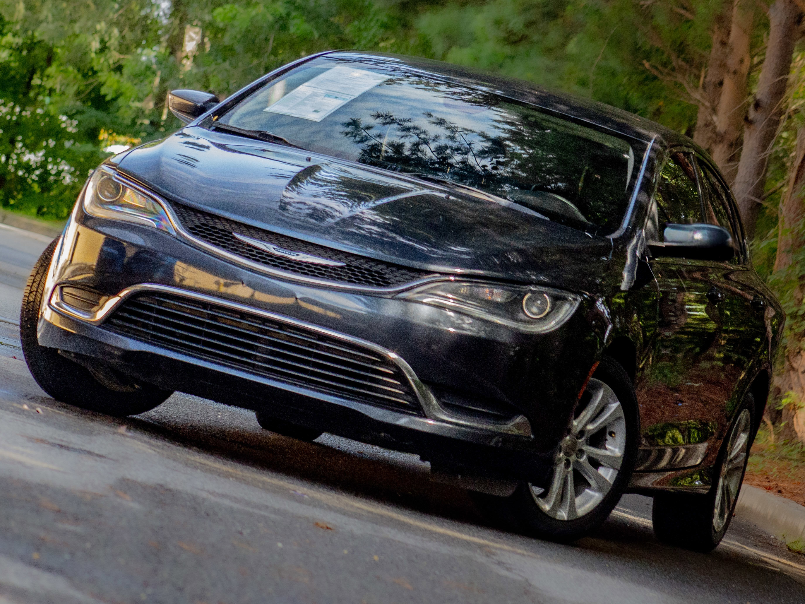 Used 2017 Chrysler 200 Limited Platinum image 22