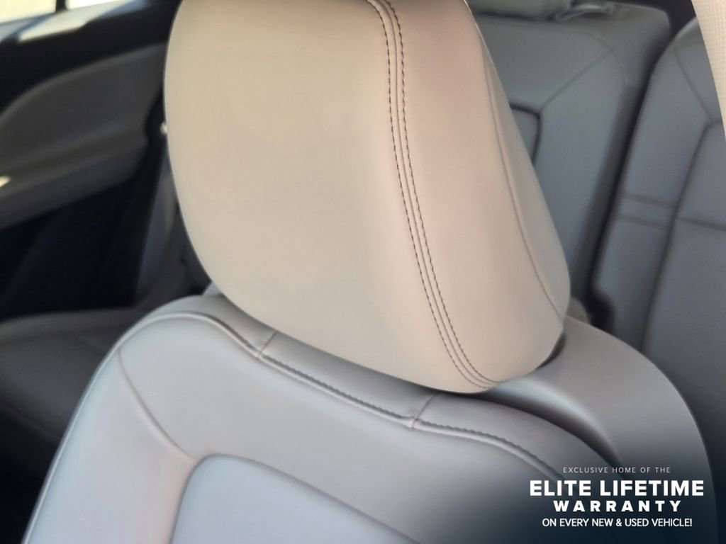Used 2023 Lincoln Aviator AWD image 14