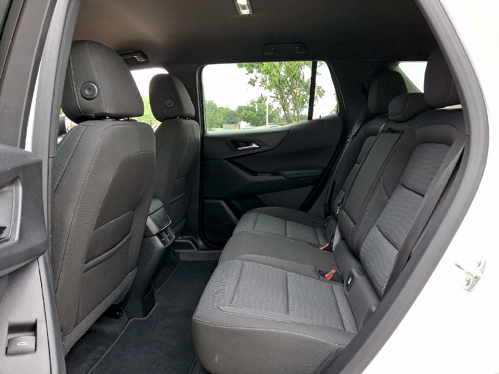 Used 2025 Chevrolet Equinox LT AWD/4WD image 10