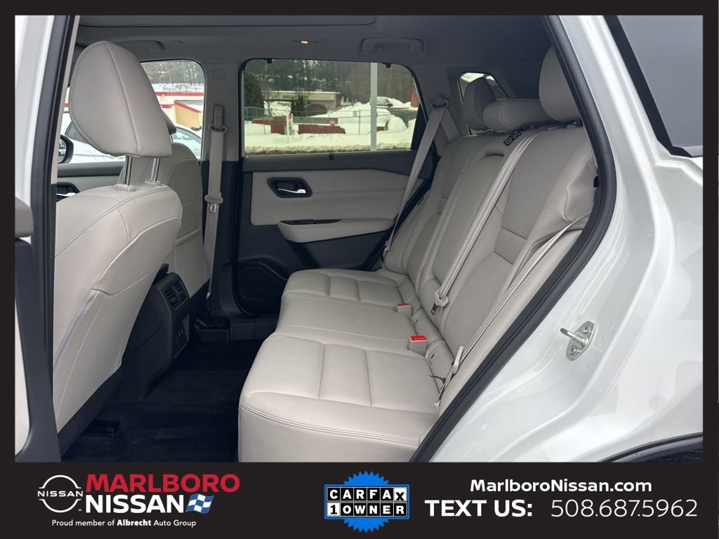 Certified 2025 Nissan Rogue SL w/ Tech Package image 16