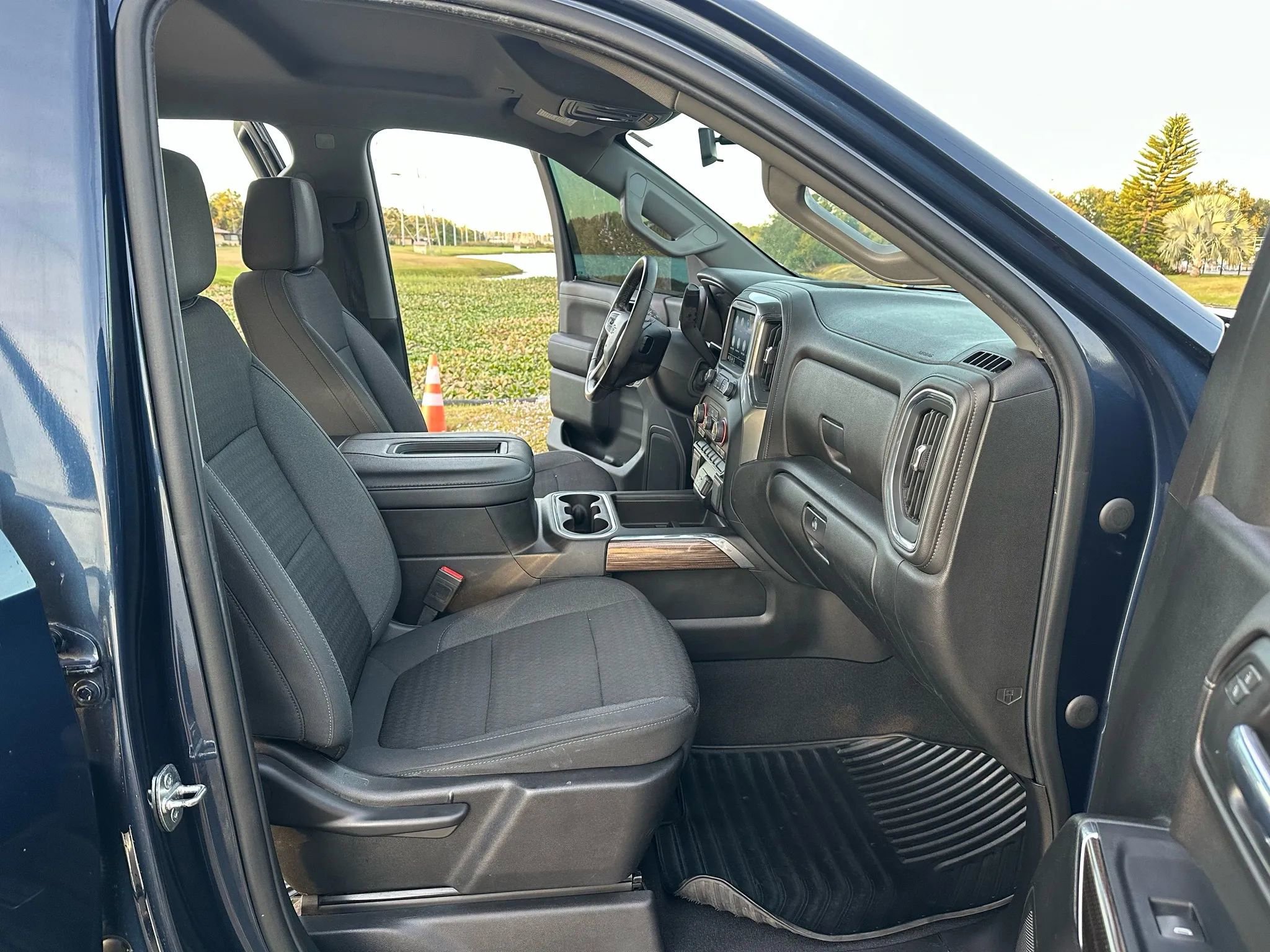 Used 2021 Chevrolet Silverado 1500 RST image 14