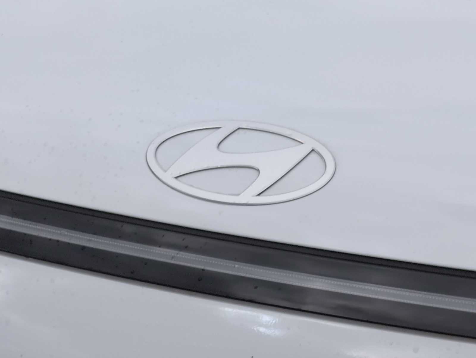 Used 2025 Hyundai Kona SEL FWD image 12