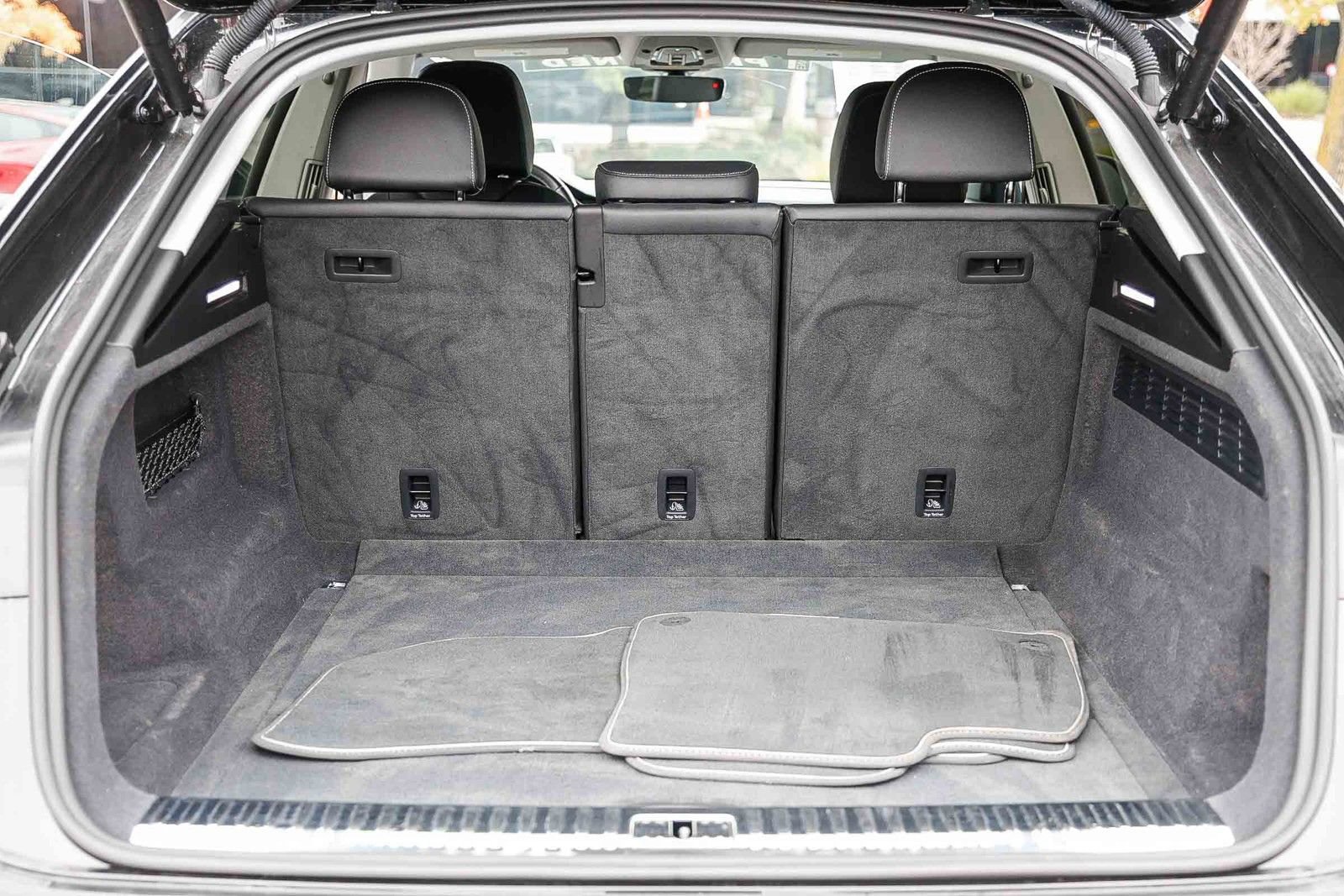 Used 2023 Audi Q8 Premium Plus w/ Premium Plus Package image 27