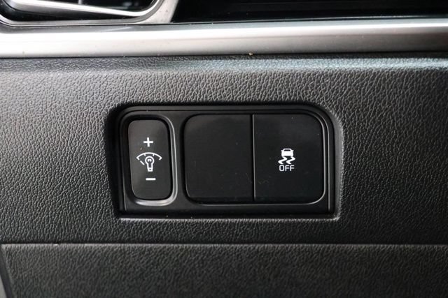 Used 2025 Kia Sorento LX FWD image 20