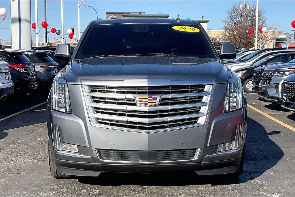 Used 2019 Cadillac Escalade Platinum image 2