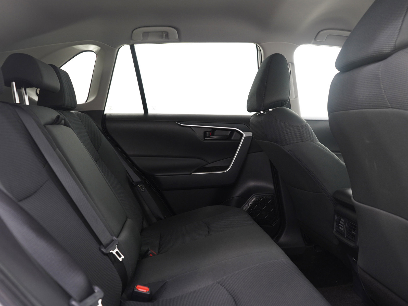 Used 2025 Toyota RAV4 LE image 15