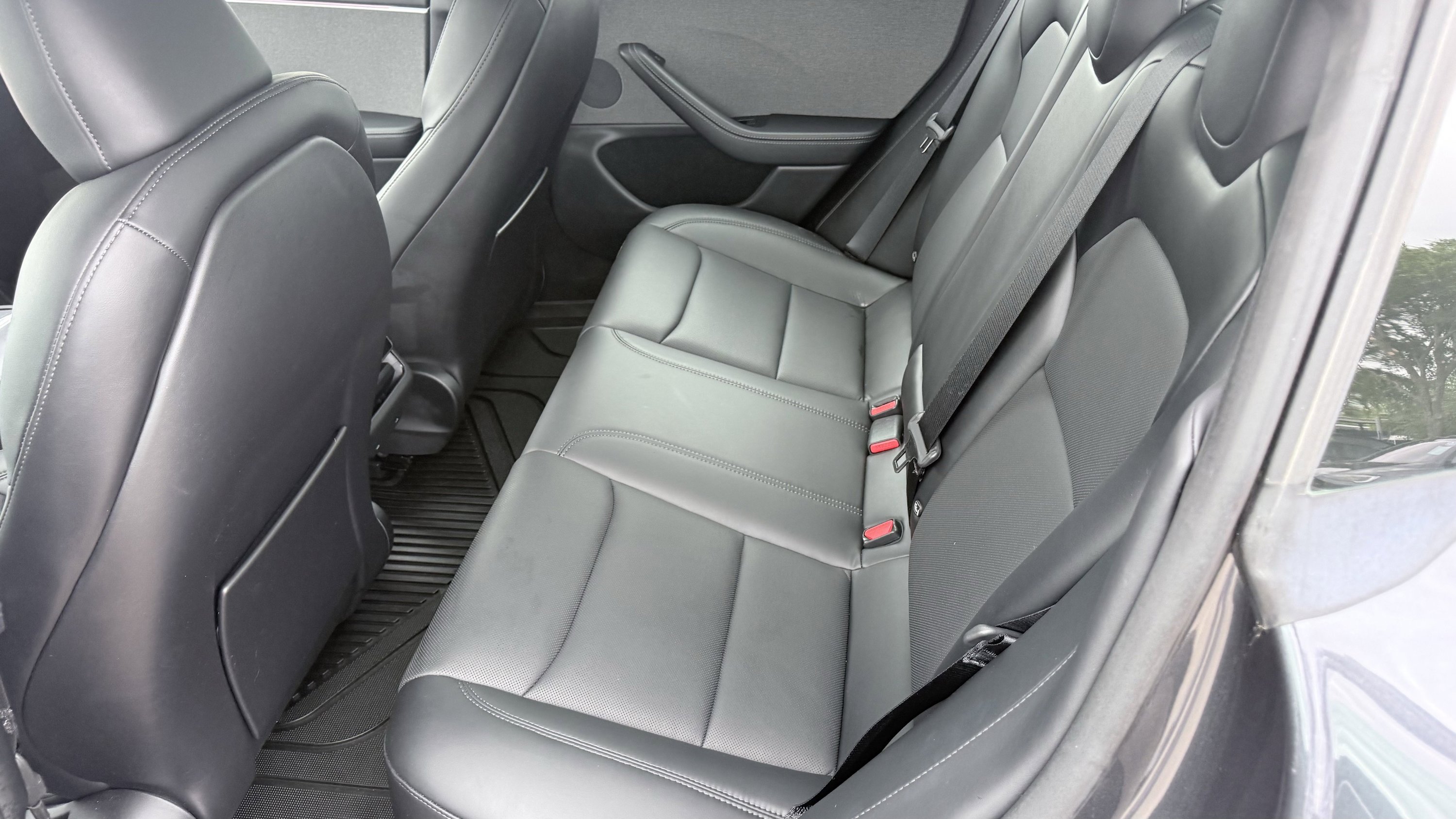 Used 2024 Tesla Model 3 Standard Range RWD image 35