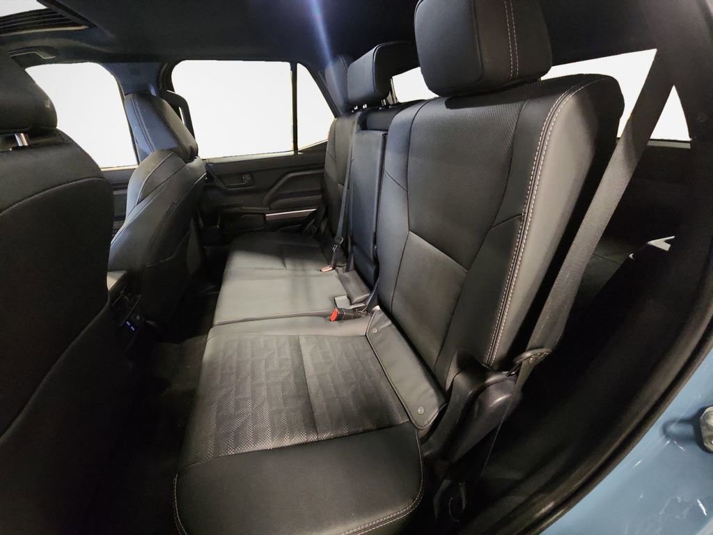Used 2025 Toyota 4Runner TRD Off-Road Premium w/ Tow Technology Package AWD/4WD image 24