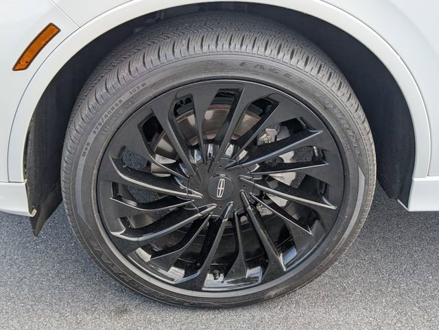 Used 2025 Lincoln Aviator Reserve w/ Equipment Group 201A AWD/4WD image 13