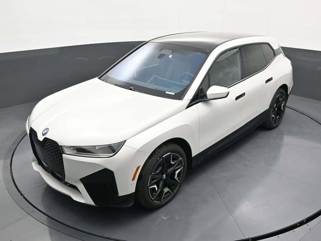 New 2025 BMW iX xDrive50 image 33