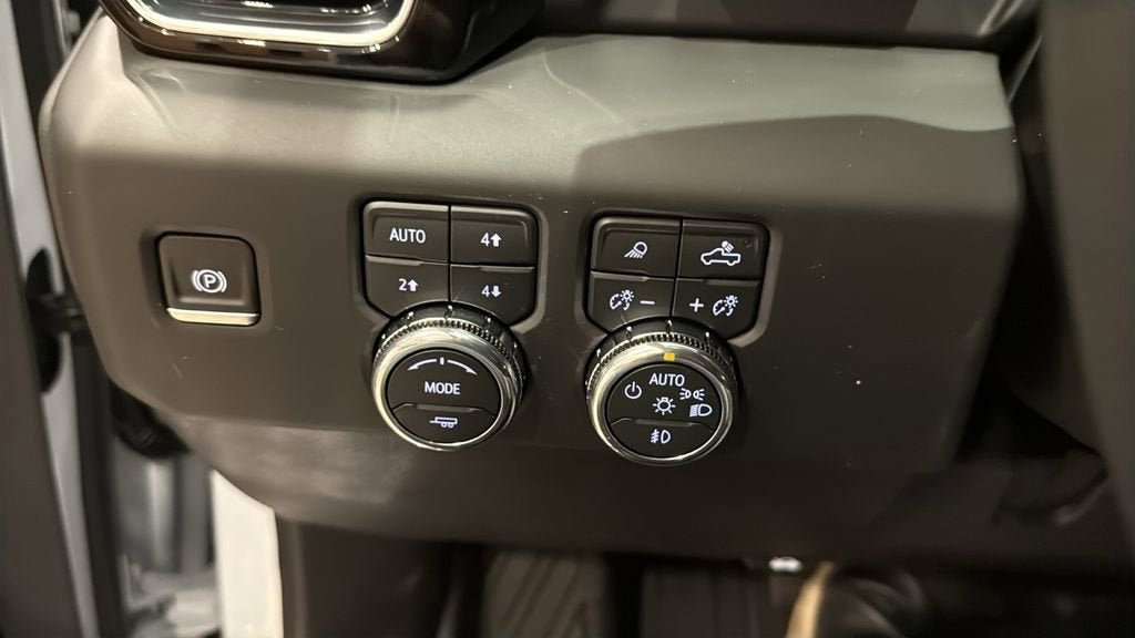 New 2026 GMC Sierra 2500 Denali w/ Denali Reserve Package AWD/4WD image 33