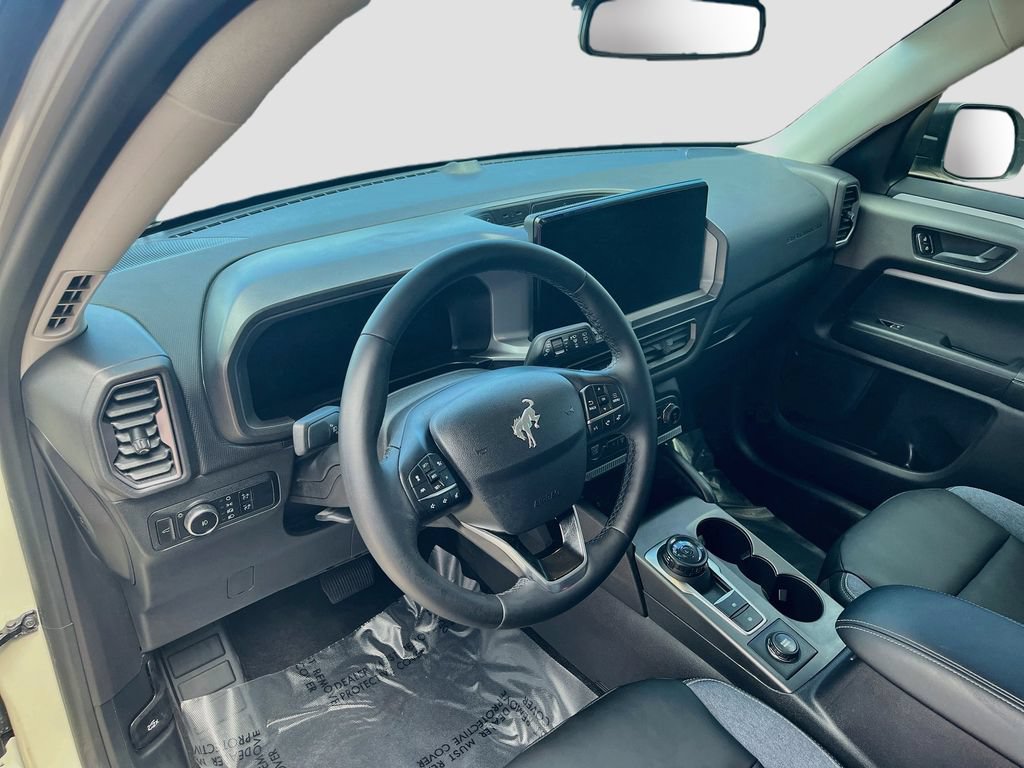 Used 2025 Ford Bronco Sport Outer Banks AWD/4WD image 9