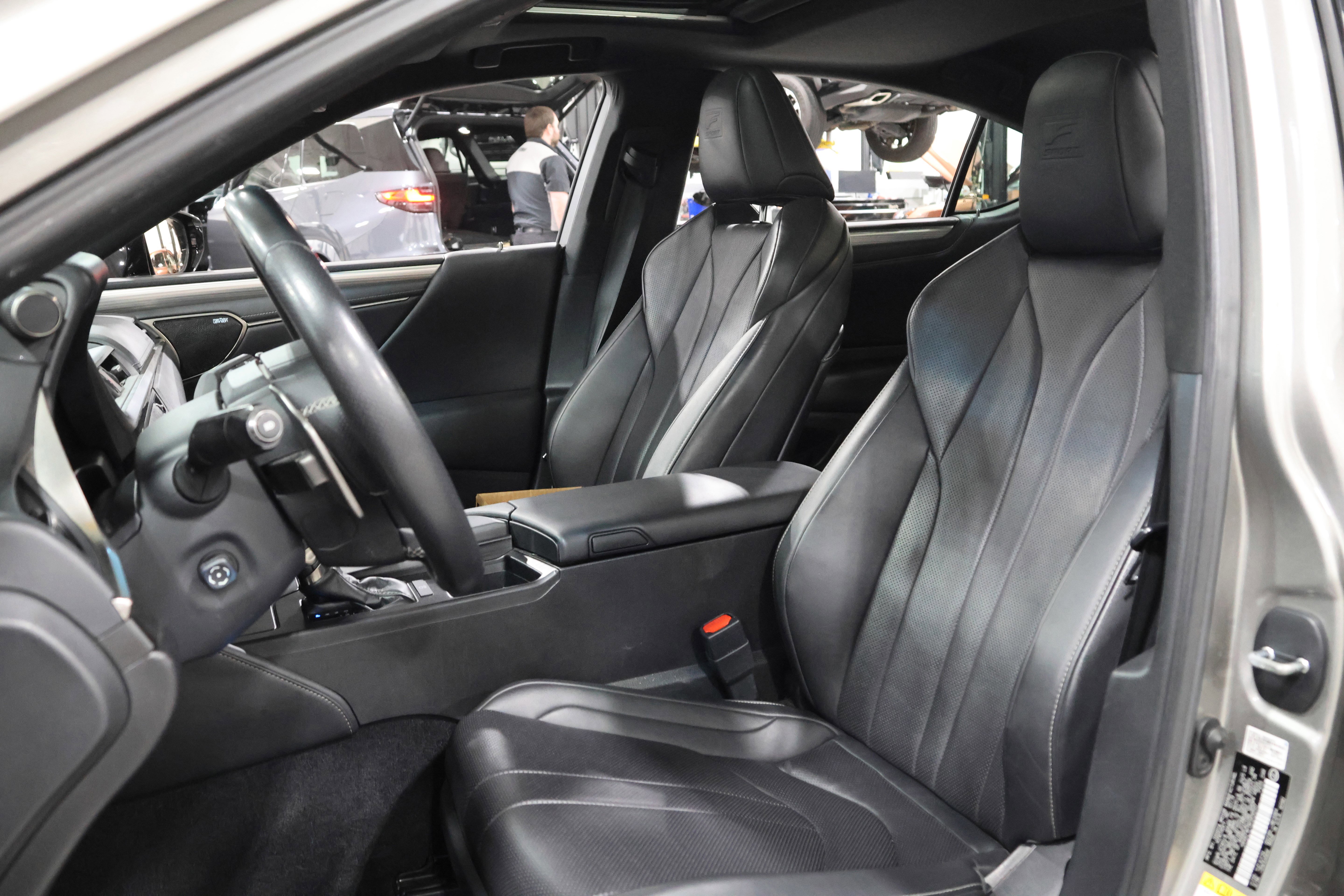 Used 2019 Lexus ES 350 F Sport w/ Accessory Package 2 image 33