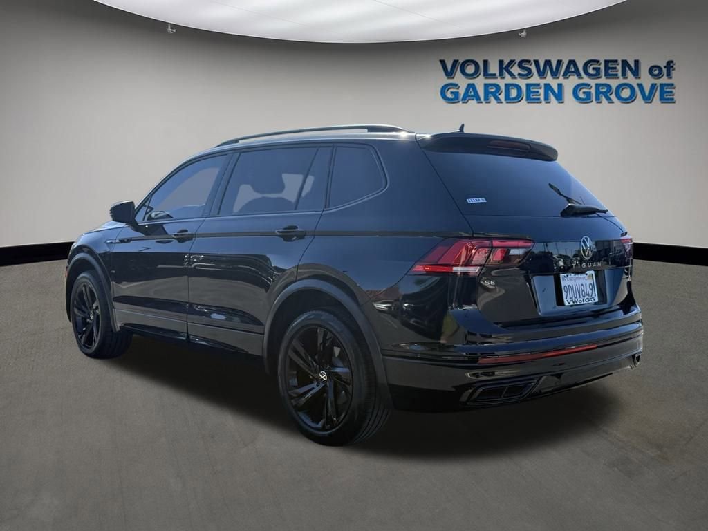 Used 2023 Volkswagen Tiguan SE R-Line image 5