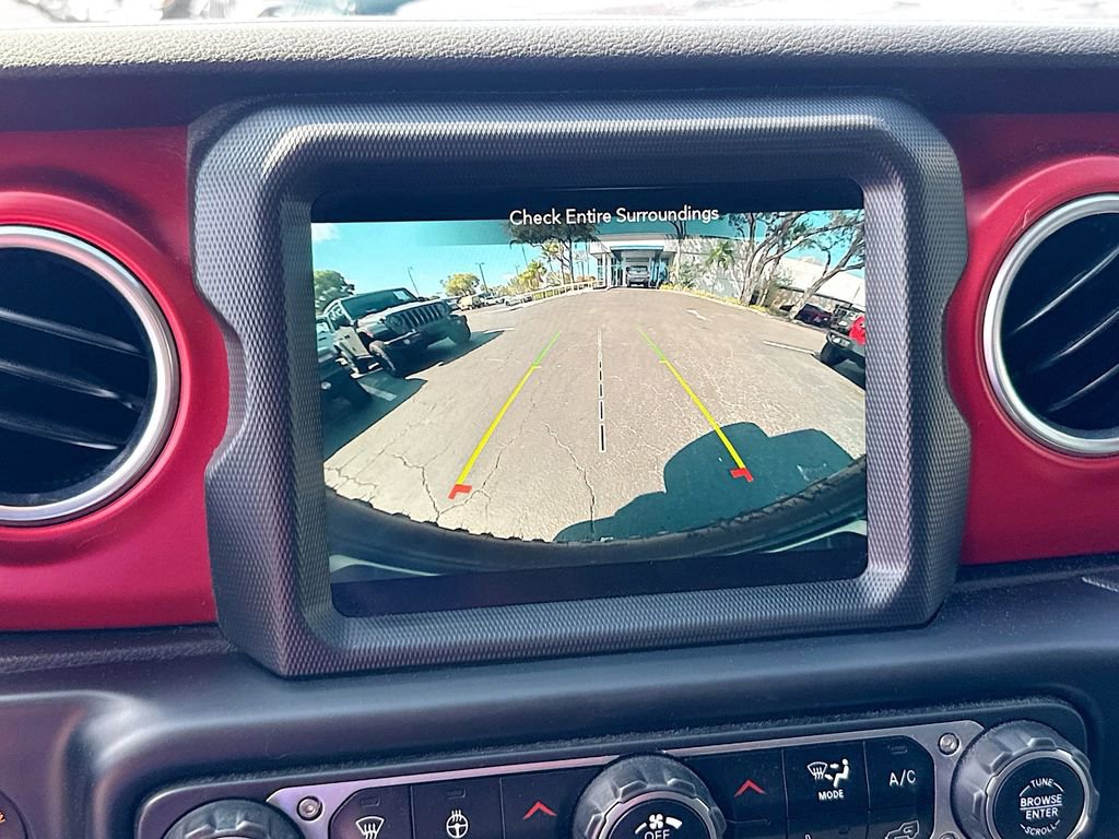 Used 2022 Jeep Wrangler Unlimited Rubicon w/ Steel Bumper Group image 16