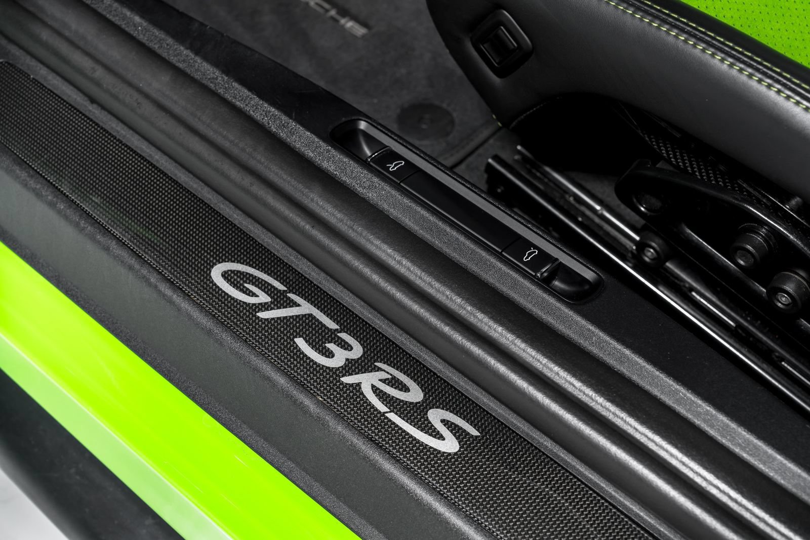 Used 2019 Porsche 911 GT3 RS RWD image 11
