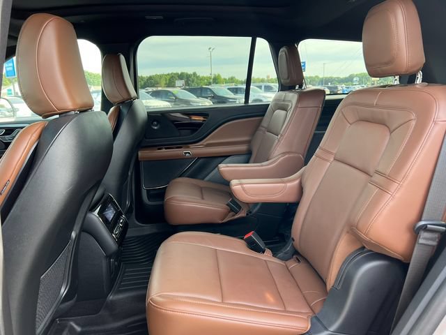 Used 2024 Lincoln Aviator Reserve w/ Equipment Group 201A AWD/4WD image 4