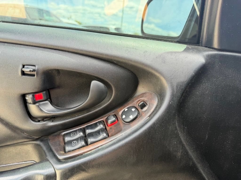 Used 1999 Chevrolet Malibu LS FWD image 8