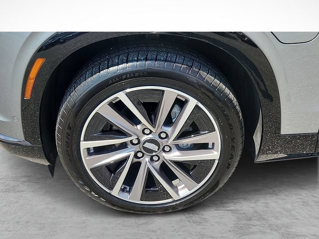 Certified 2026 Cadillac Vistiq Sport w/ LPO, Floor Liner Package AWD/4WD image 7