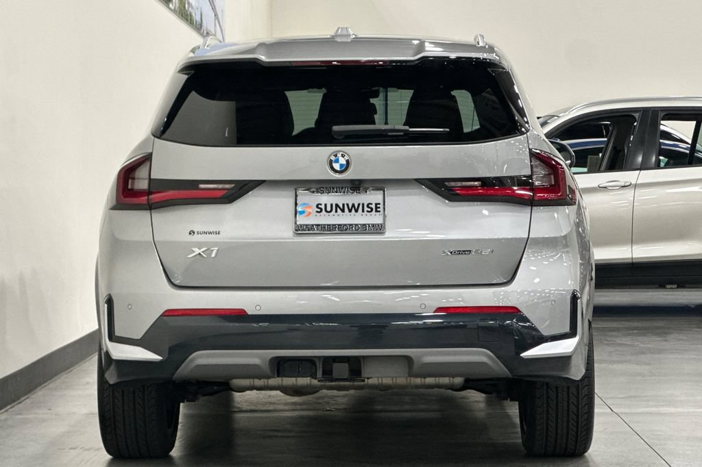 Used 2023 BMW X1 xDrive28i w/ Convenience Package AWD/4WD image 5