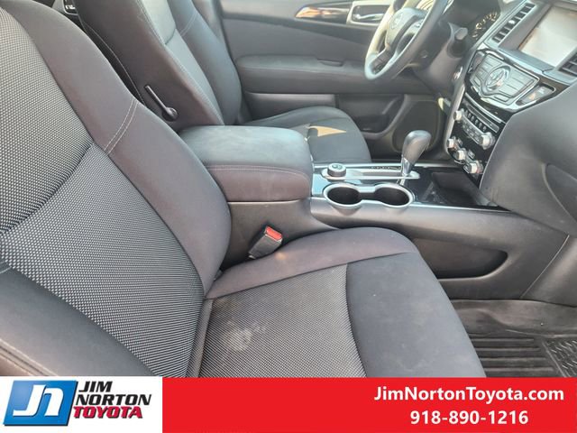 Used 2017 Nissan Pathfinder S image 15
