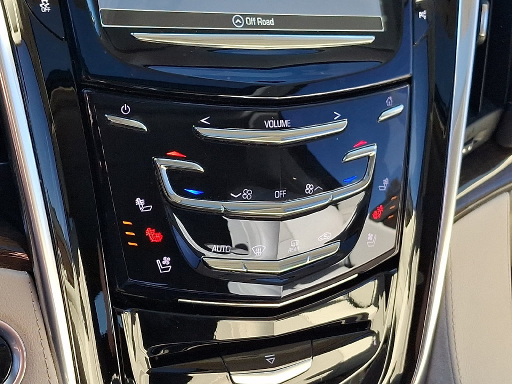 Used 2020 Cadillac Escalade Luxury AWD/4WD image 19