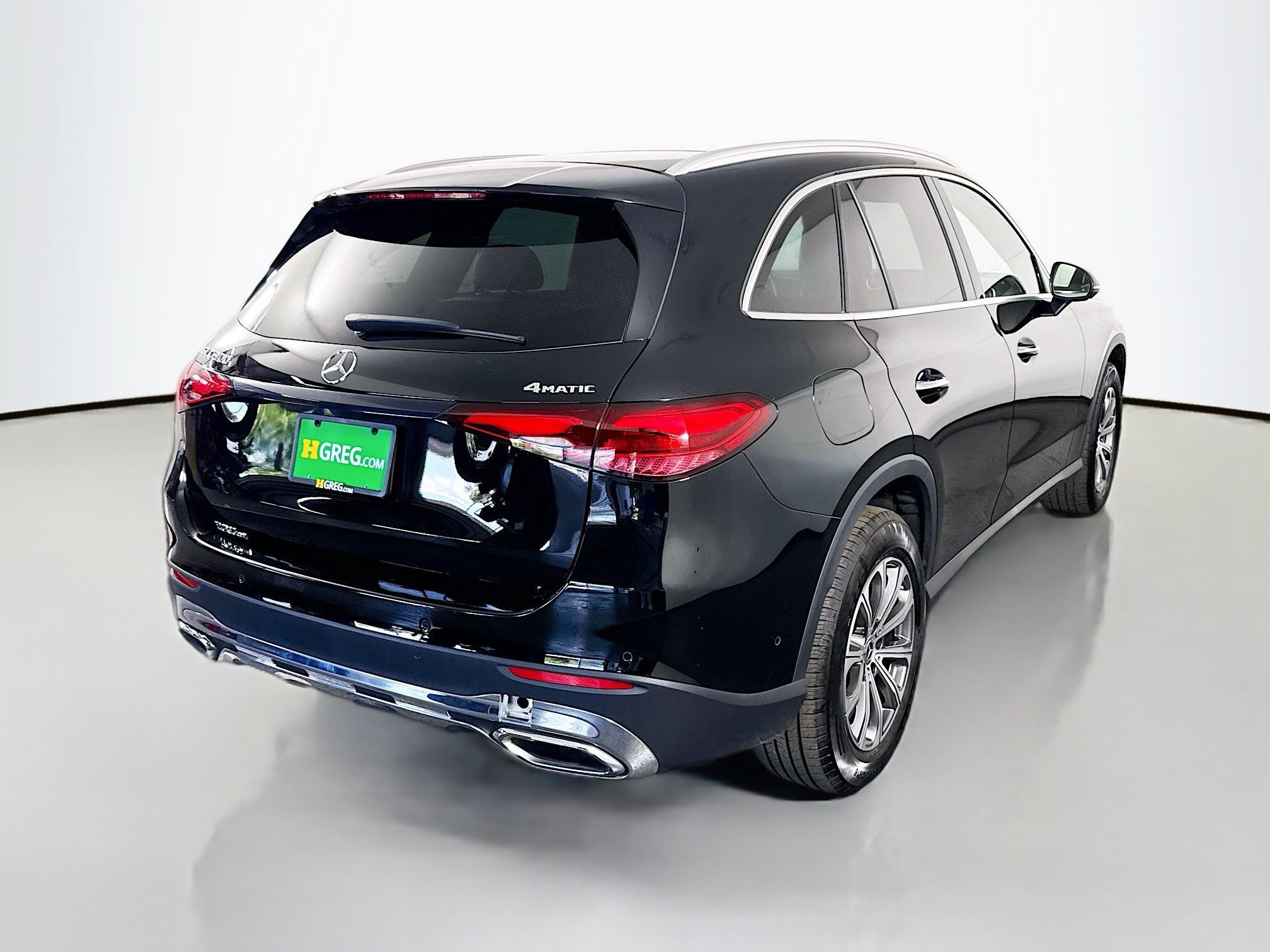 Used 2024 Mercedes-Benz GLC 300 4MATIC image 10
