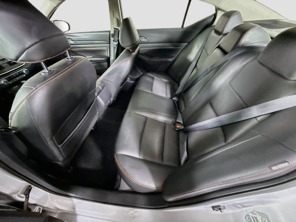 Used 2019 Nissan Altima 2.5 SR w/ SR Premium Package FWD image 26