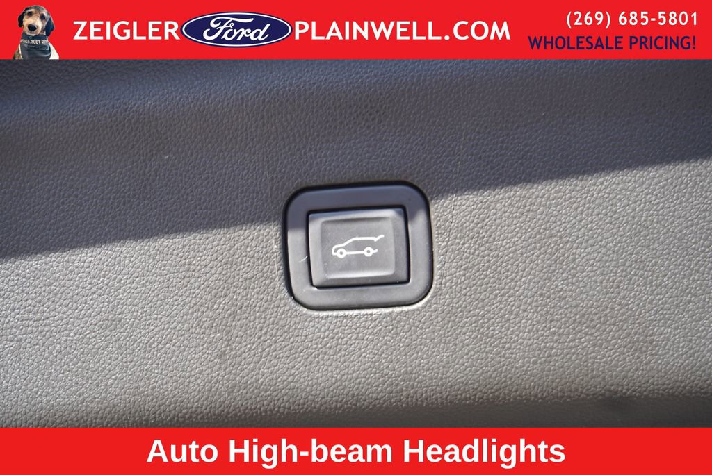 Used 2023 Buick Enclave Essence w/ Sport Touring Edition image 13