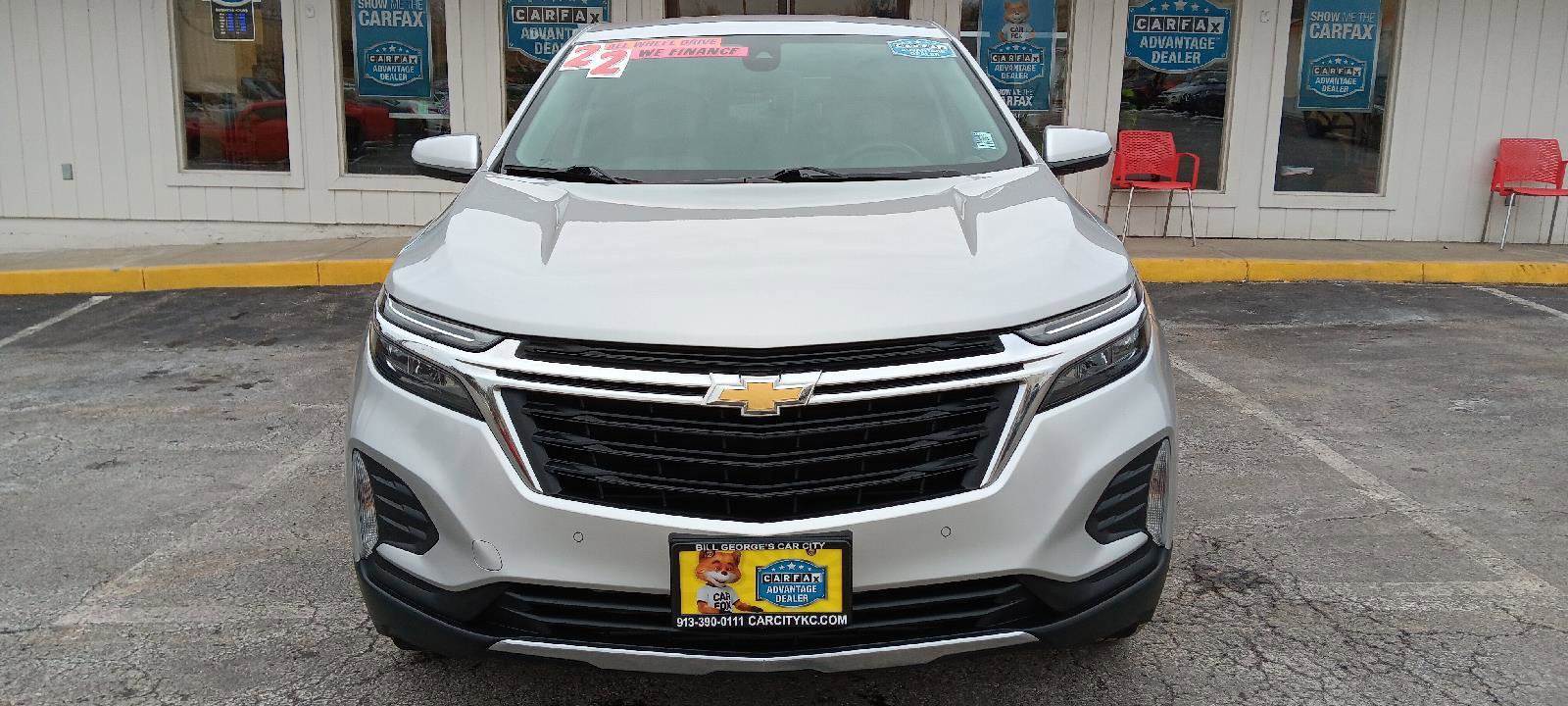 Used 2022 Chevrolet Equinox LT image 2
