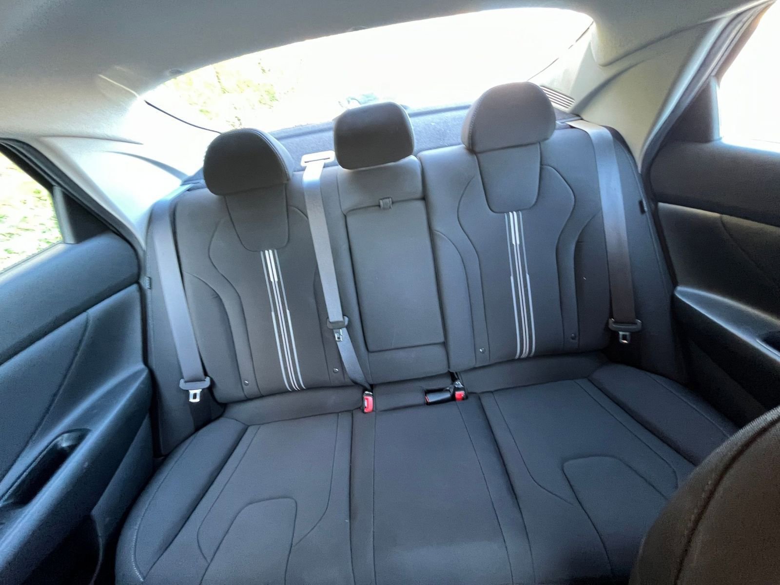 Used 2025 Hyundai Elantra SEL image 34