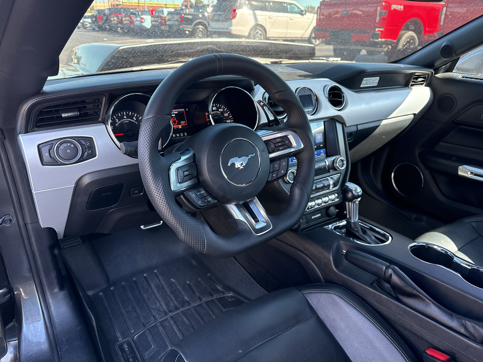 Used 2017 Ford Mustang GT Premium w/ Black Accent Package RWD image 10