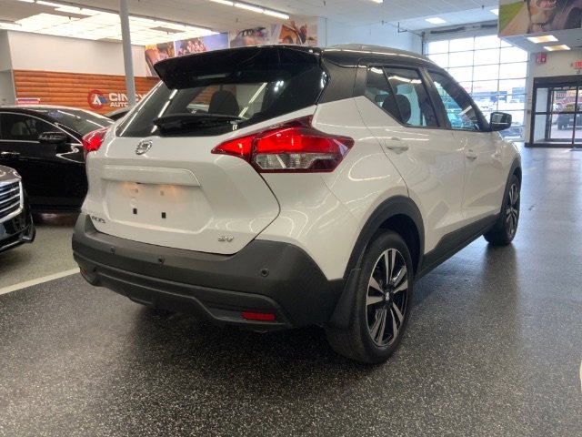 Used 2020 Nissan Kicks SV image 4