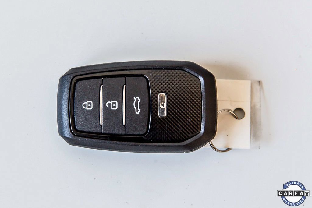 Used 2021 Nissan Rogue S image 37