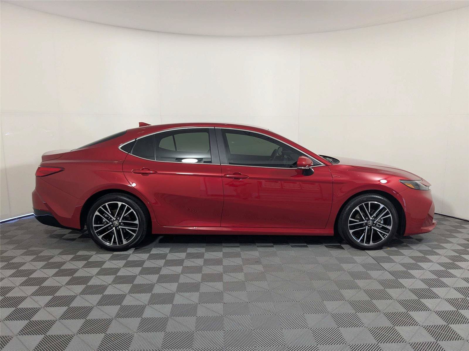 Certified 2026 Toyota Camry XLE FWD image 5